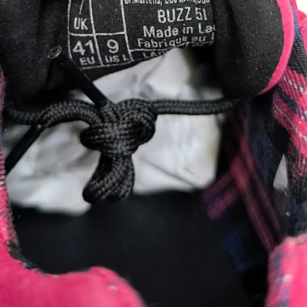 Dr. Martens Buzz 5i Fuchsia Pink Milled Nubuck WP Leather Lace-Up Shoes UK 7 NIB - Picture 11 of 14